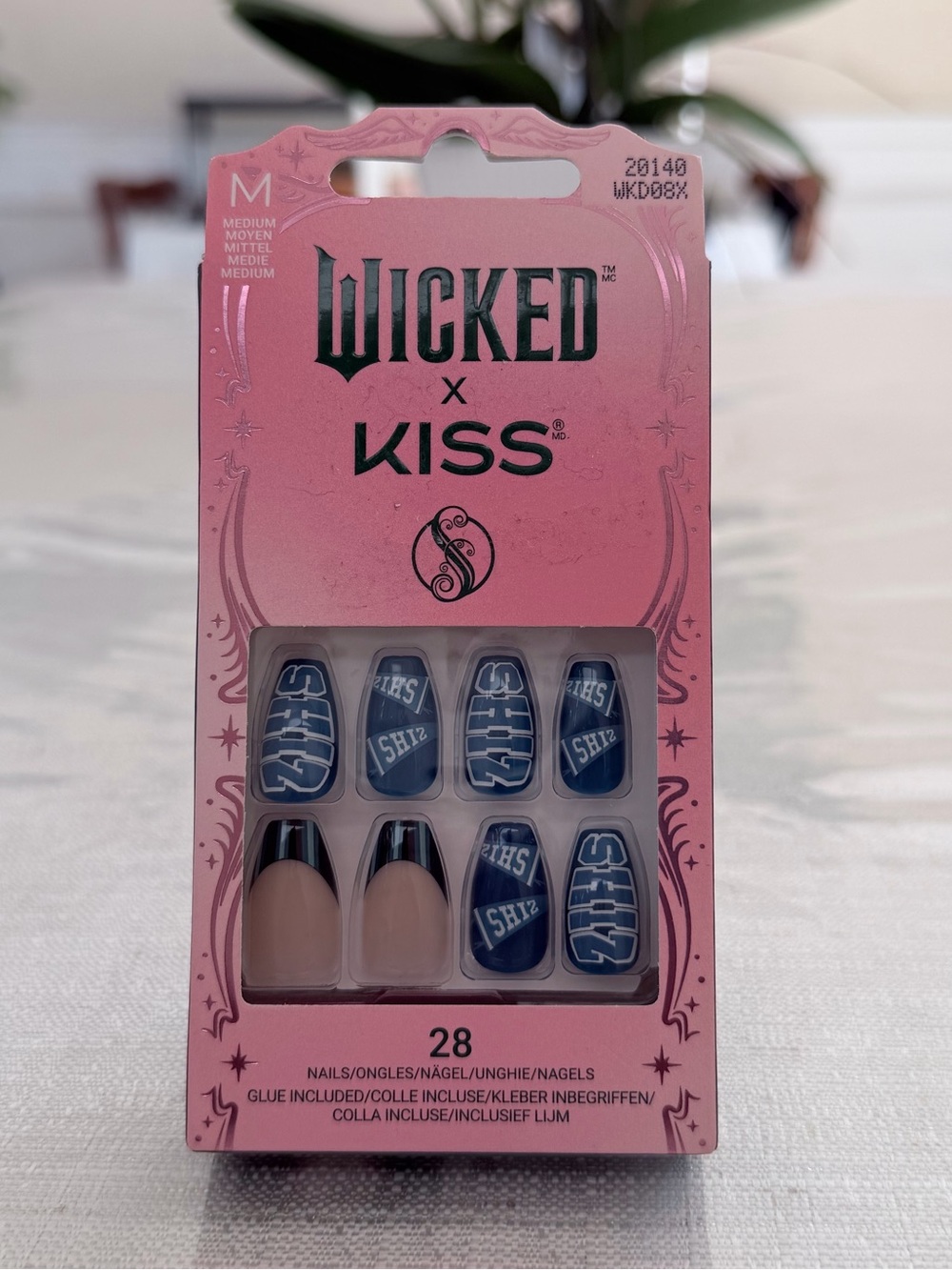 Wicked x KISS Press-On Nails  - medium 28 nails